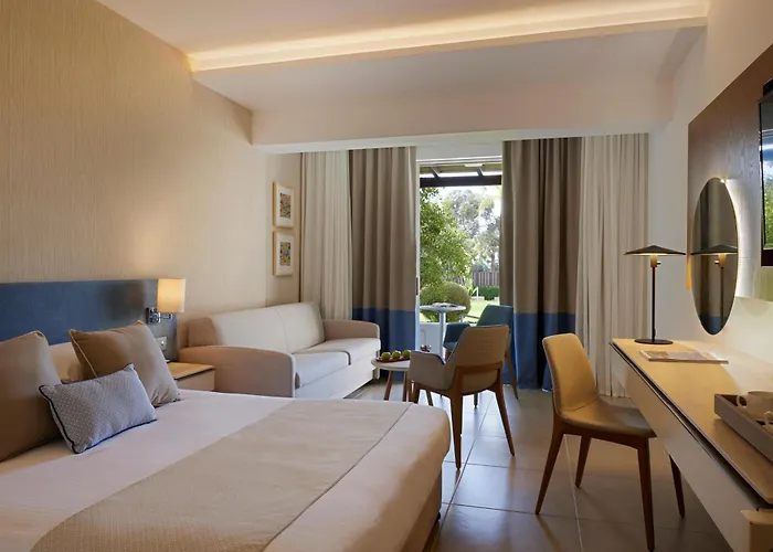 Mediterranean Otel Agios Tychonas