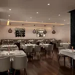 ホテル メディテレニアン ビーチ Agios Tychonas