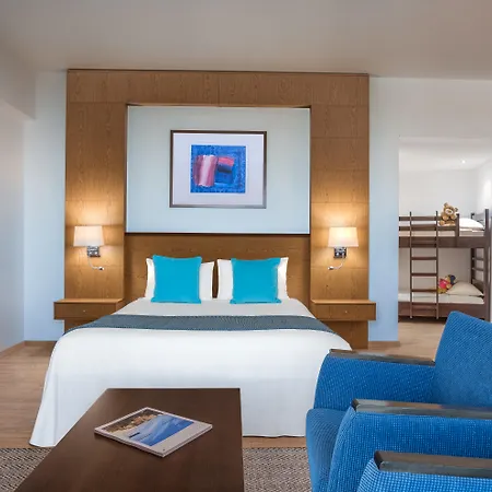 شاطئ ميديتيرانيان 4*