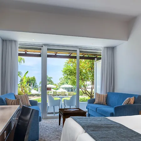 شاطئ ميديتيرانيان 4* Agios Tychonas