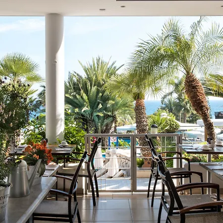 Hotel Mediterranean Agios Tychonas