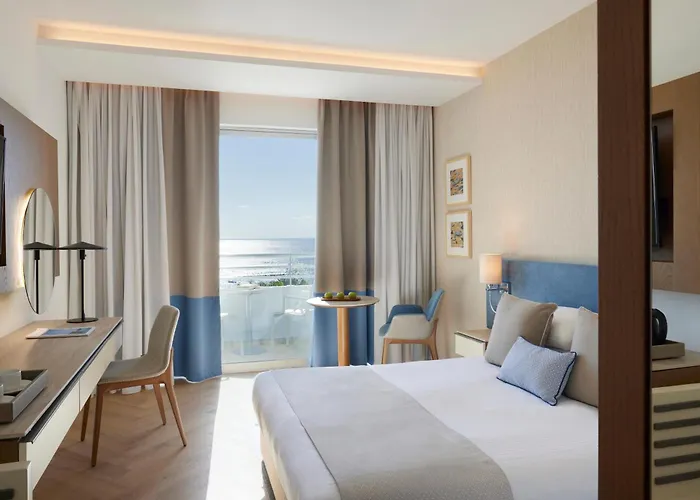 Hotel Mediterranean Agios Tychonas